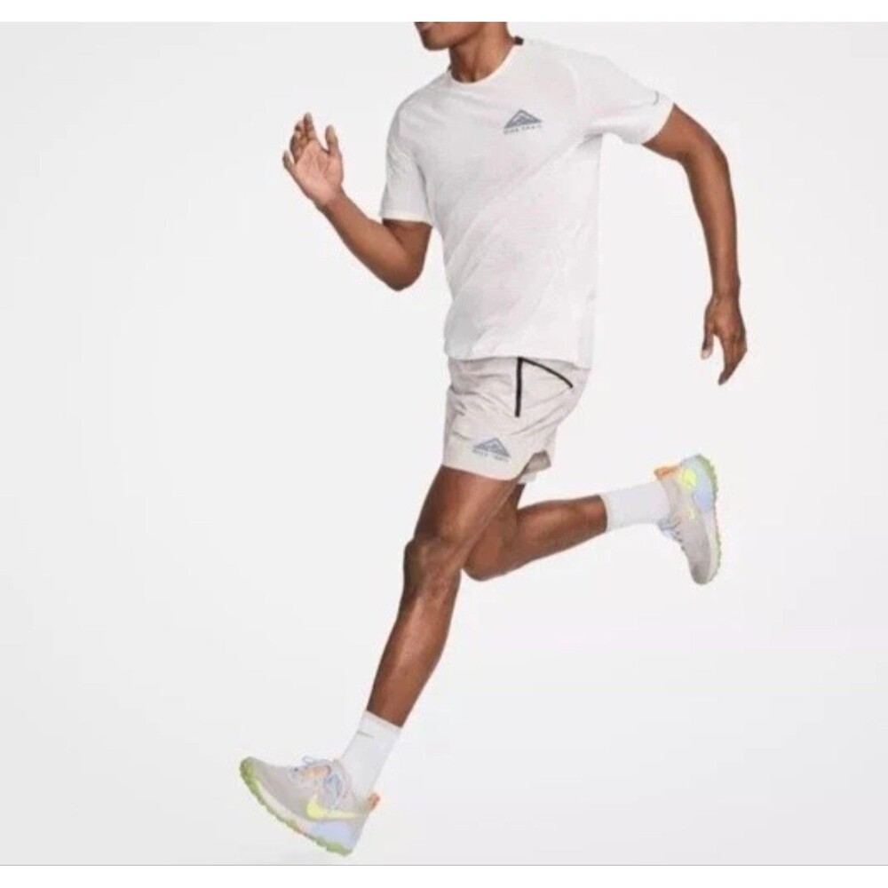 $65 Nike Trail Solar Chase Dri Fit Running S/S Shirt White Men's M DV9305-121